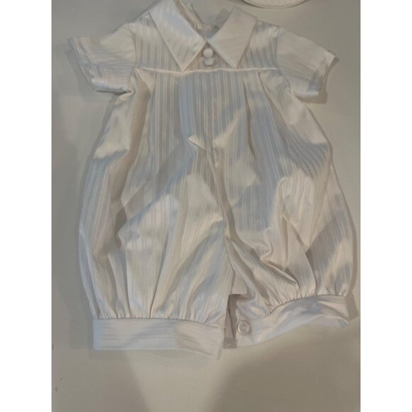 Baby White Striped Romper With Matching Hat 0-3 Months Button Closure Short Slee - Picture 2 of 7